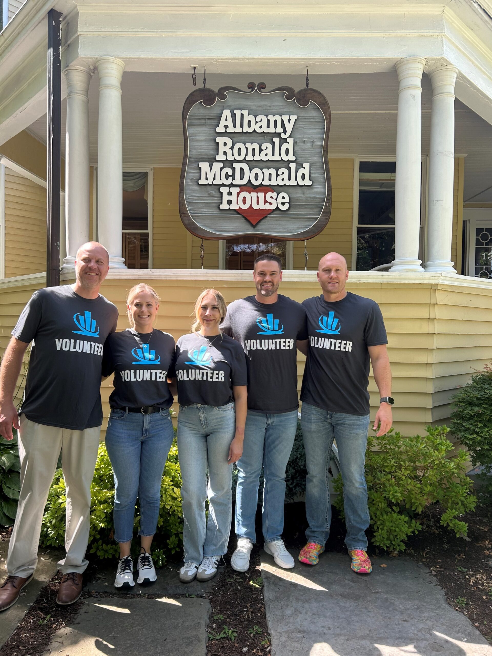 volunteer week ronald mcdonald house volunteers